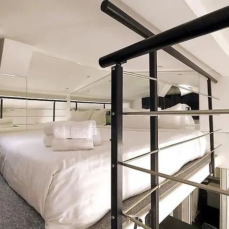 아파트 Duplex Notre-dame De *